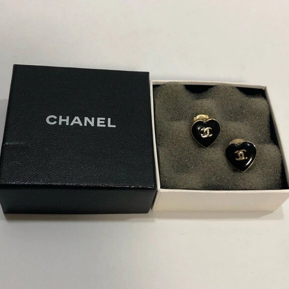 CHANEL CC Logos Black Heart Clip-On Earrings Gold Tone 04A Auth w/Box #5309 - Picture 7 of 8